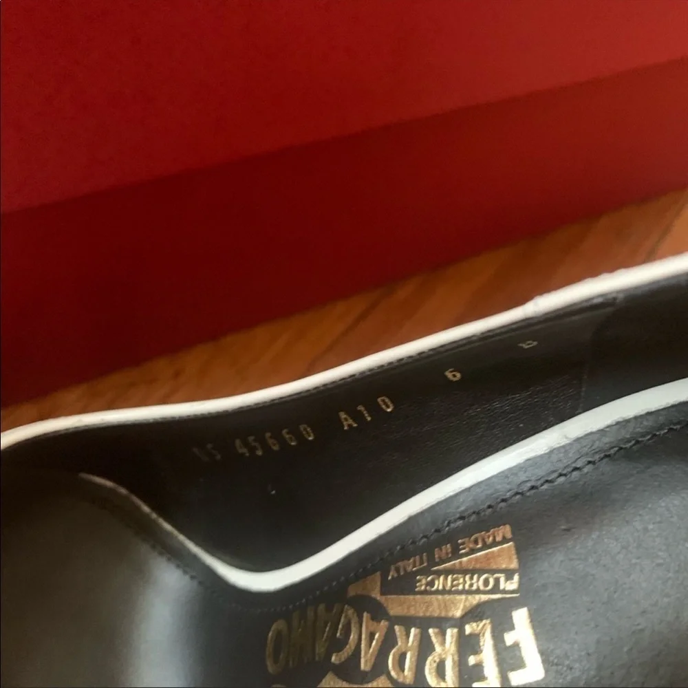 𝅺NWT|SALVATORE Ferragamo|Women Susi Graph Leather Pumps-Black White -Size US 6 - Picture 5 of 6